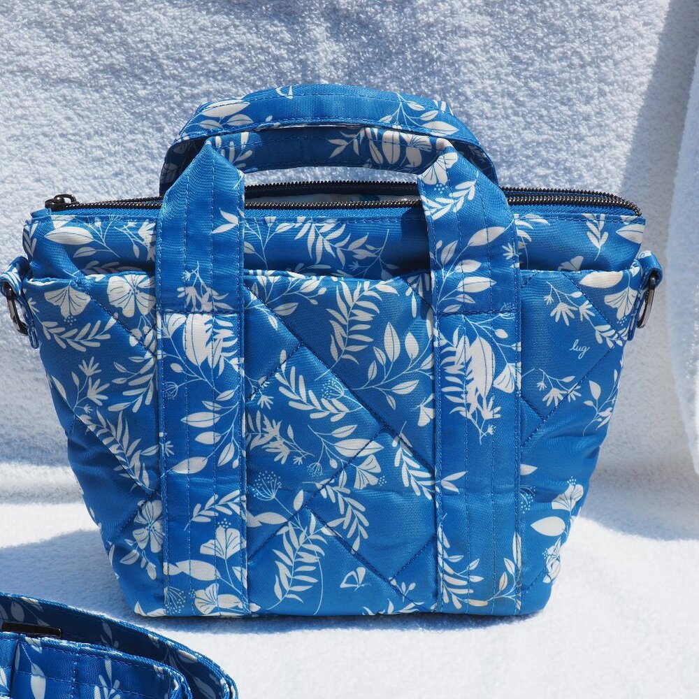 lug Blue Floral Quilted Crossbody Bag - Picture 2 of 4